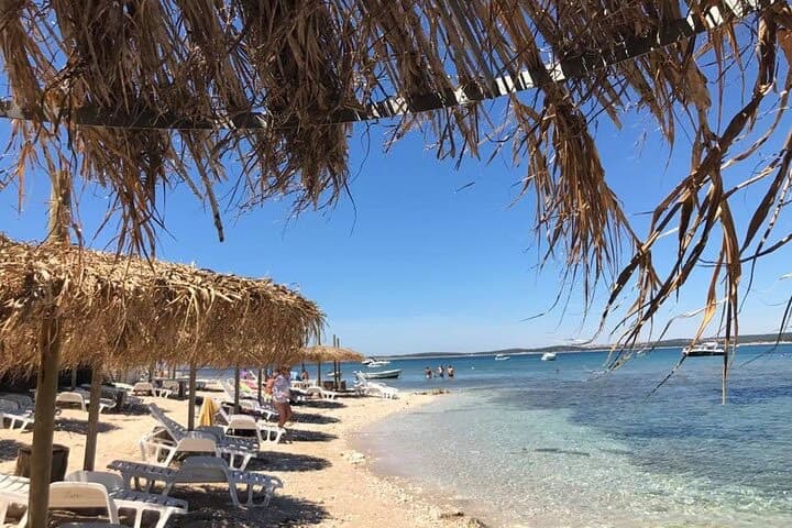 Medulin - Rejs statkiem: Kamenjak + piaszczysta plaża Levan z lunchem