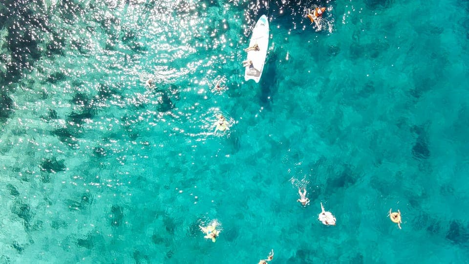 Półdniowy rejs łodzią do Błękitnej Laguny (Blue Lagoon) ze Splitu