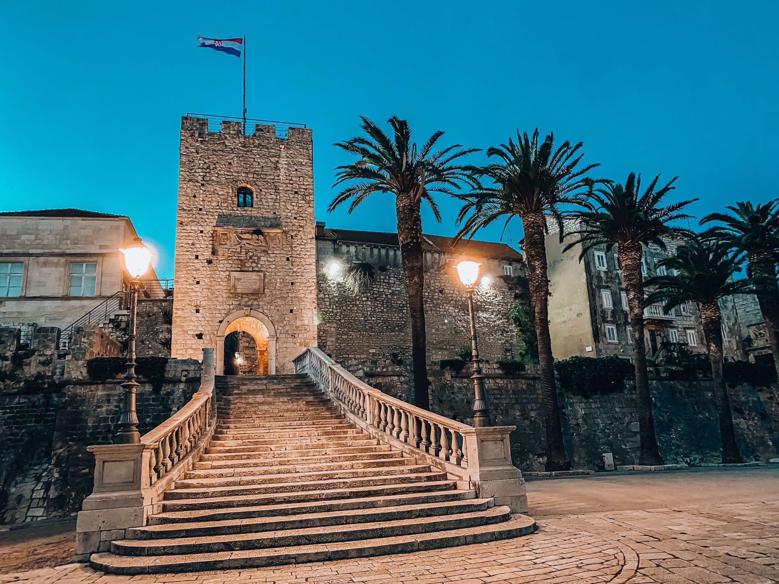 Makarska: wycieczka do miasta Korčula z polskim przewodnikiem