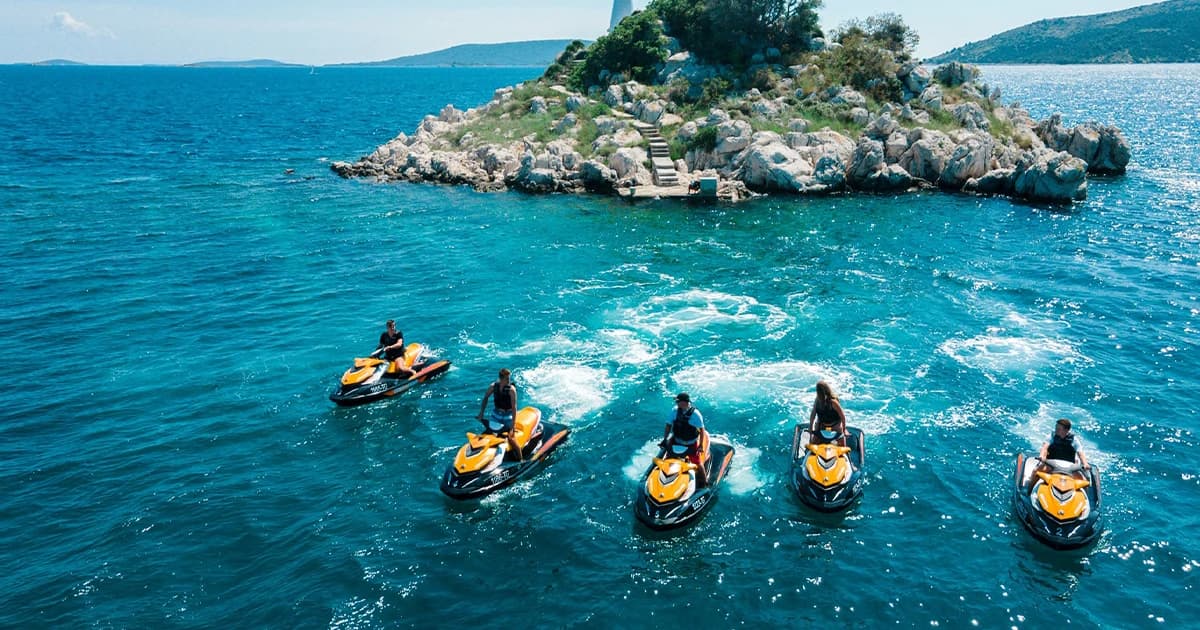 Skuterem wodnym na Błękitną Lagunę z Trogiru