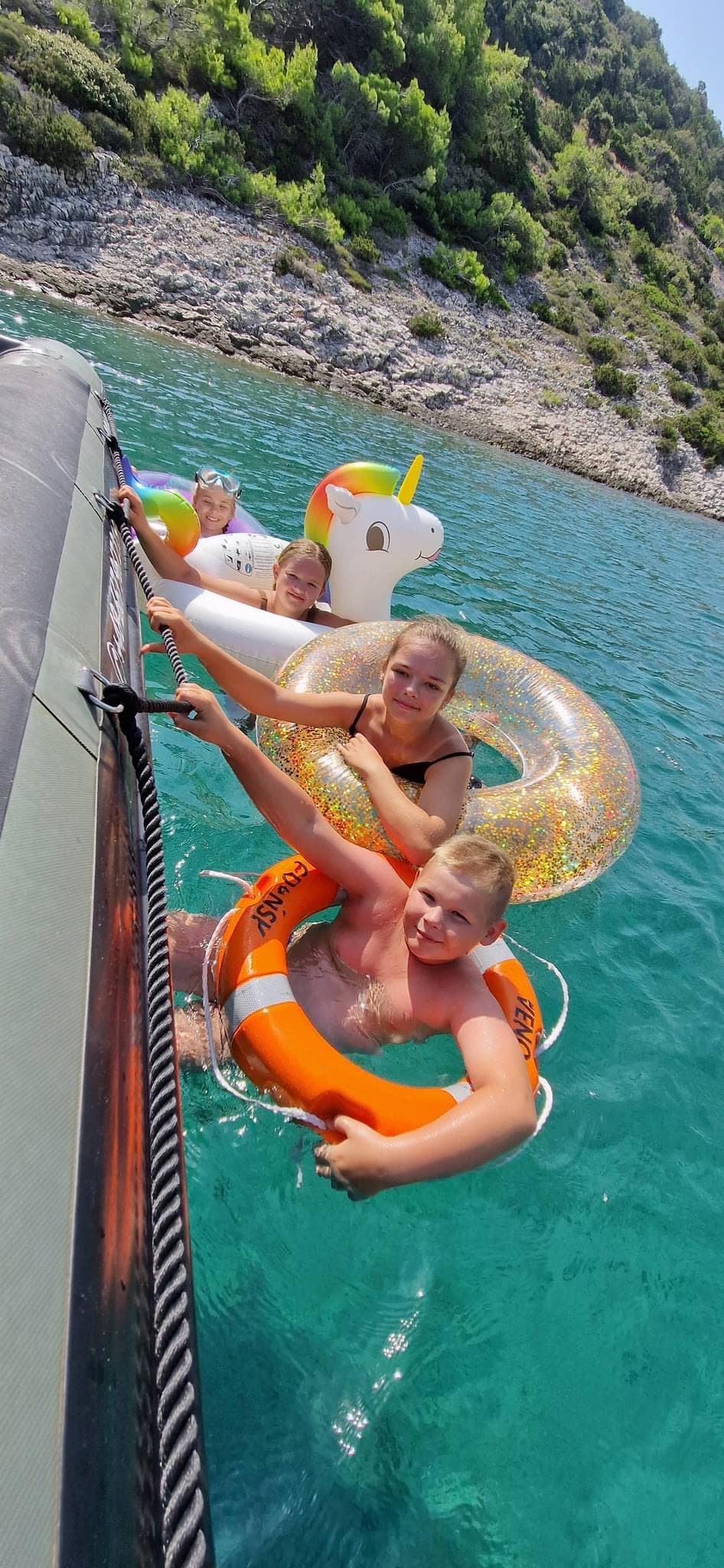 Makarska: rejs łodzią motorową po Adriatyku - polska obsługa