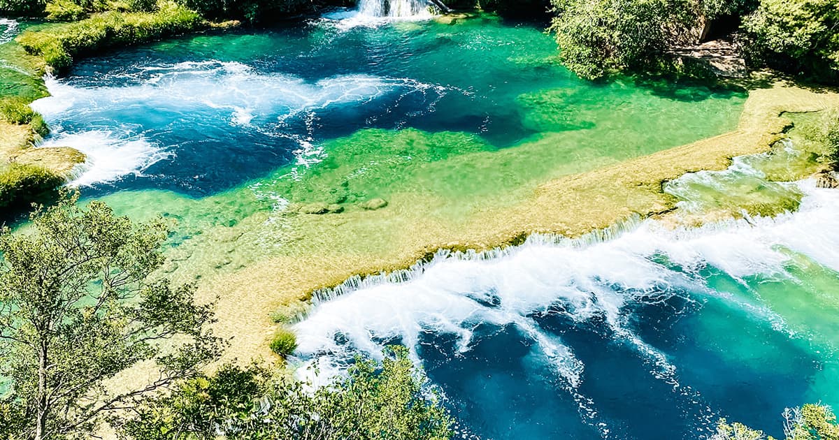 Makarska: Wodospady Krka oraz Primošten z polskim przewodnikiem
