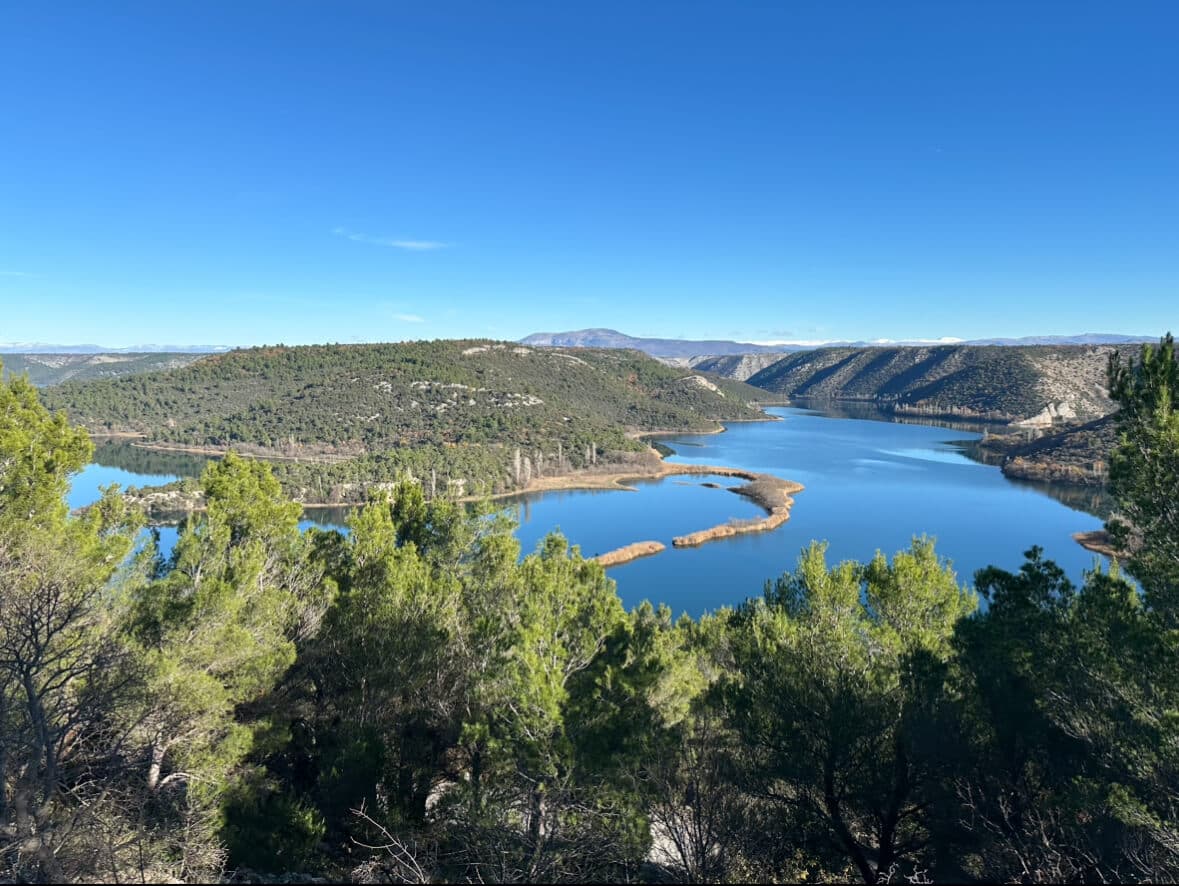 Makarska: Wodospady Krka oraz Primošten z polskim przewodnikiem