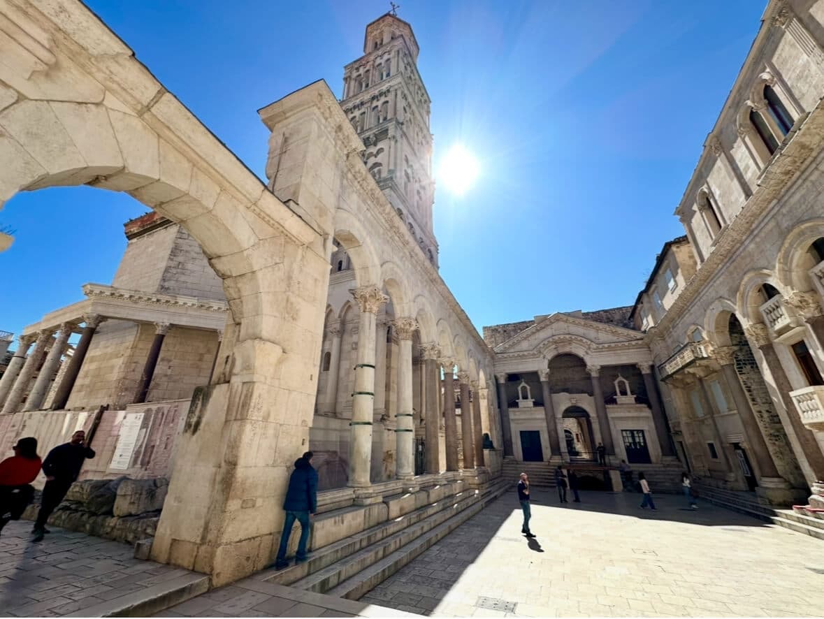 Makarska: wycieczka do Splitu i Trogiru z polskim przewodnikiem