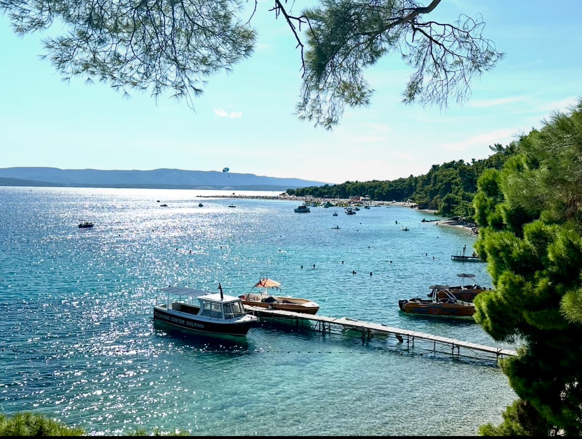 Omiš - Rejs statkiem na wyspę Brač - plaża Bol Złoty Róg z lunchem - 11