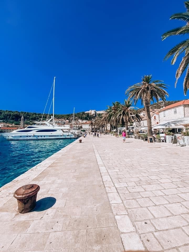 Split: Rejs luksusowym katamaranem na Hvar, Šoltę i Wyspy Pakleni - 18