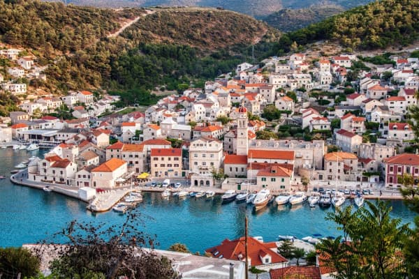 Omiš - Wieczorny rejs statkiem na zachód słońca z kolacją